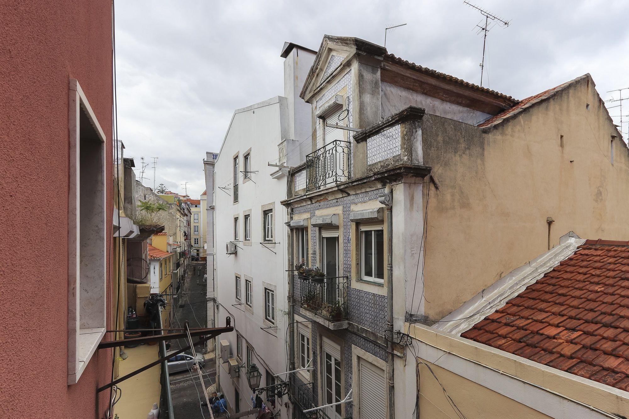 Combro Classic By Homing Lisbon